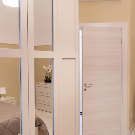 Mila Casa Gennaro לטרצה